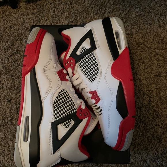 Jordan Retro 4 Fire Rec - Picture 4 of 5